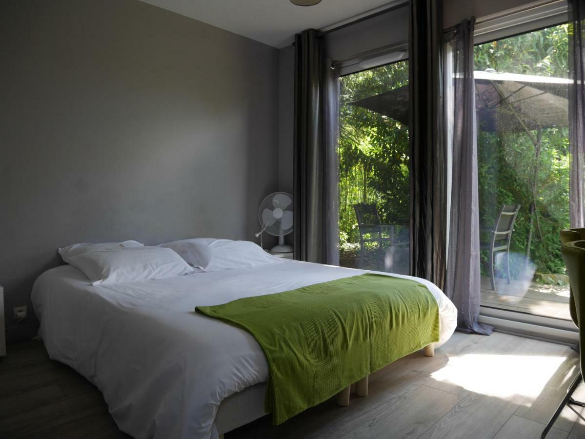 Les De Do Bed & Breakfast *